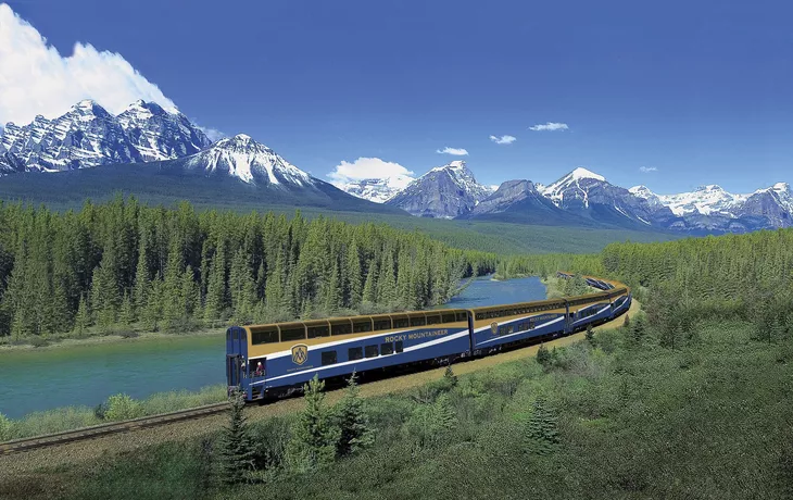 Rocky Mountaineer - © Scott Rowed