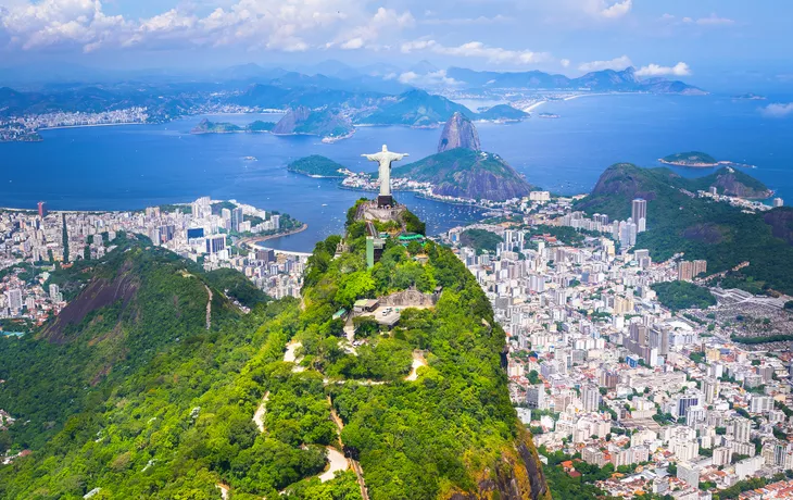 Rio de Janeiro mit Corcovado und Zuckerhut, Brasilien - ©Nido Huebl - stock.adobe.com