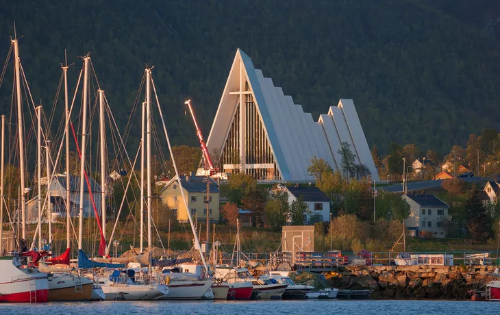berühmte arktische Kapelle in Tromsø - © Uwe - stock.adobe.com