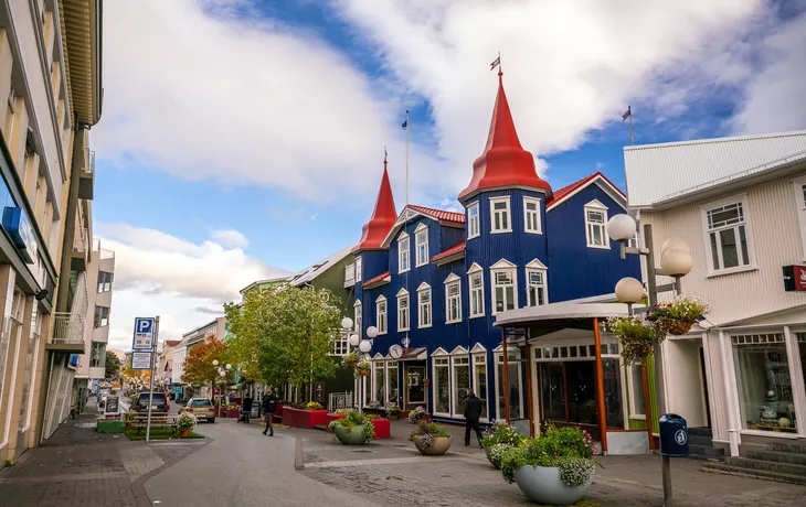 Innenstadt von Akureyri, Island - © f11photo - stock.adobe.com