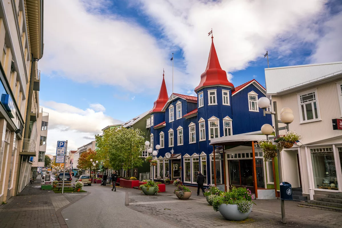 Innenstadt von Akureyri, Island - © f11photo - stock.adobe.com