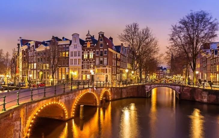 Abendstimmung in Amsterdam  - © vichie81 - Fotolia