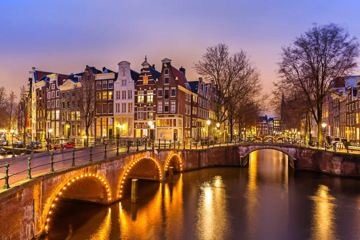 Abendstimmung in Amsterdam  - © vichie81 - Fotolia