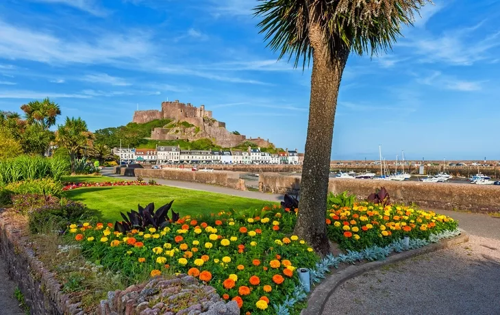 Gorey Castle auf Jersey - © allard1 - stock.adobe.com