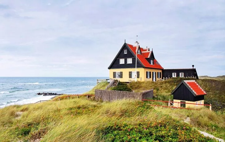 Haus auf Düne in Skagen - © thomaslerchphoto - Fotolia