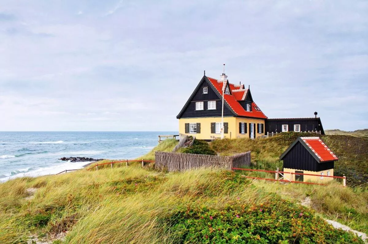 Haus auf Düne in Skagen - © thomaslerchphoto - Fotolia