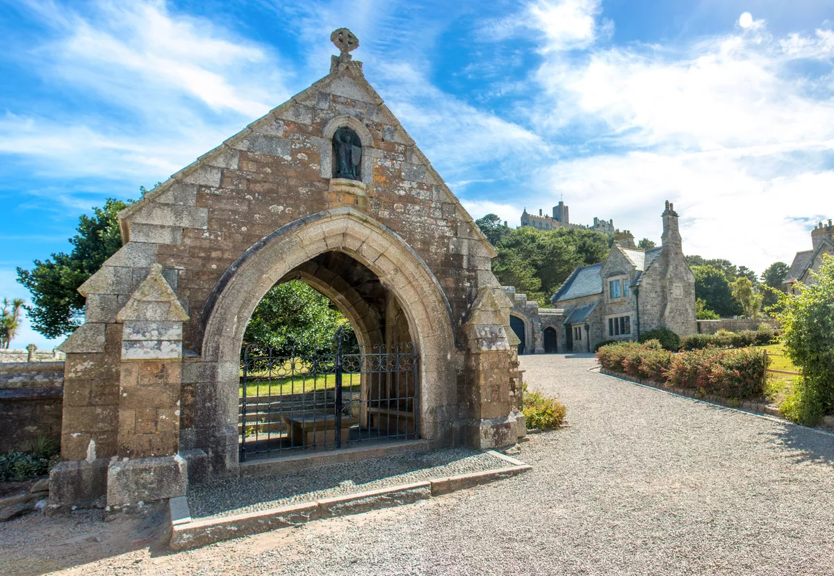 Sankt Michael's Mount - eine Gezeiteninsel vor der Küste Cornwalls - © pixs:sell - stock.adobe.com