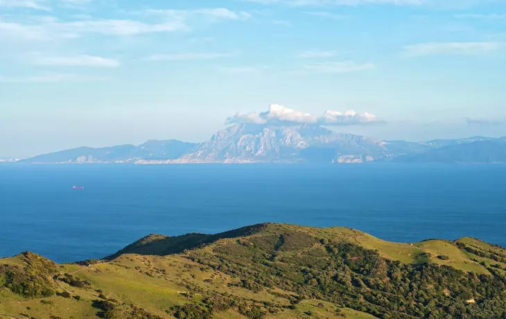 Blick von Spanien über die Strasse von Gibraltar nach Marokko - © Anna Maloverjan - Fotolia