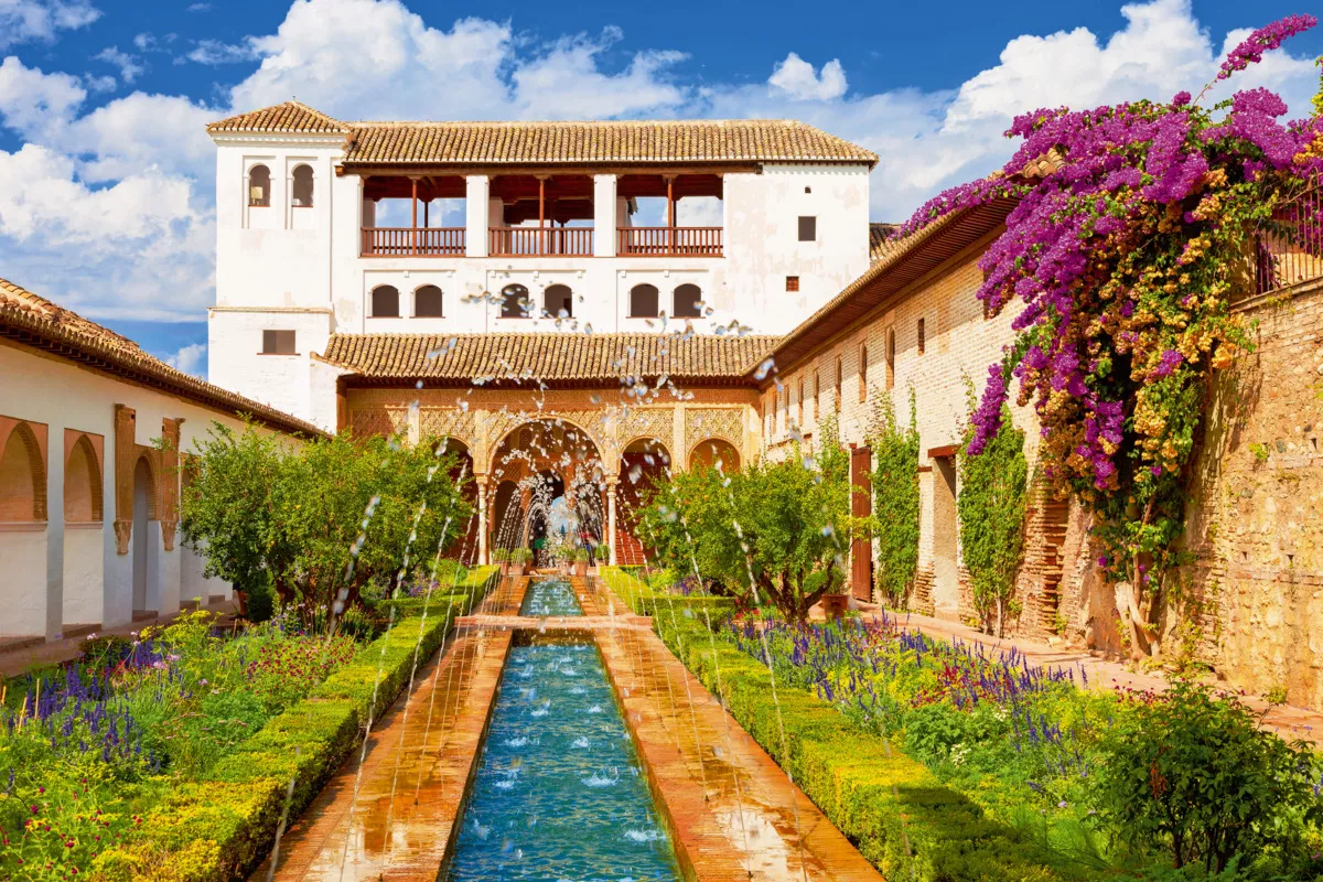 Alhambra in Granada - © Jose Ignacio Soto - Fotolia