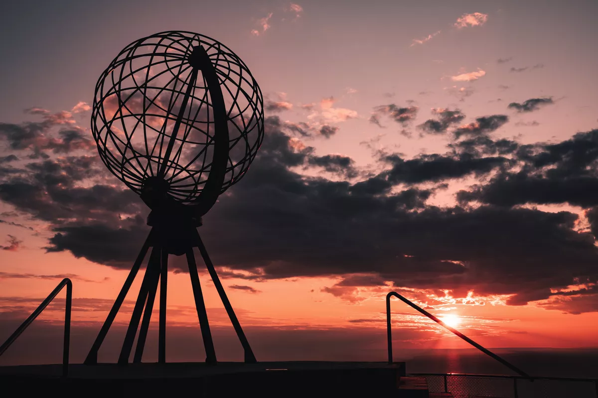 Nordkap bei Sonnenuntergang - © Daniel - stock.adobe.com