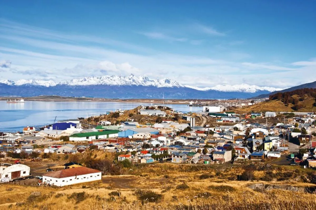 Ushuaia. Colourful houses in the Patagonian city, Argentina - © Kseniya Ragozina - Fotolia